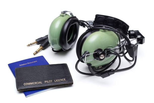 A importância do headset de aviação: Melhore a comunicação e a segurança durante os voos