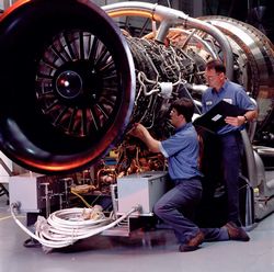manutenção de avião